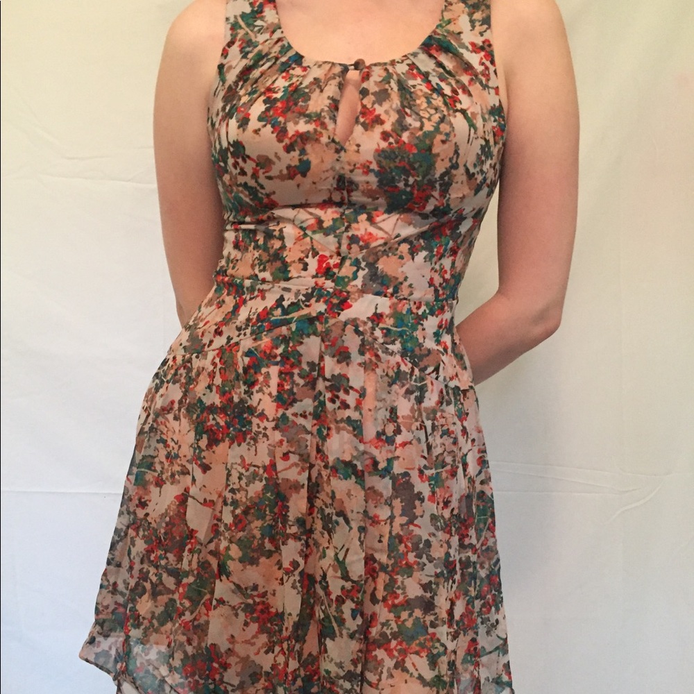 Jessica Simpson dress